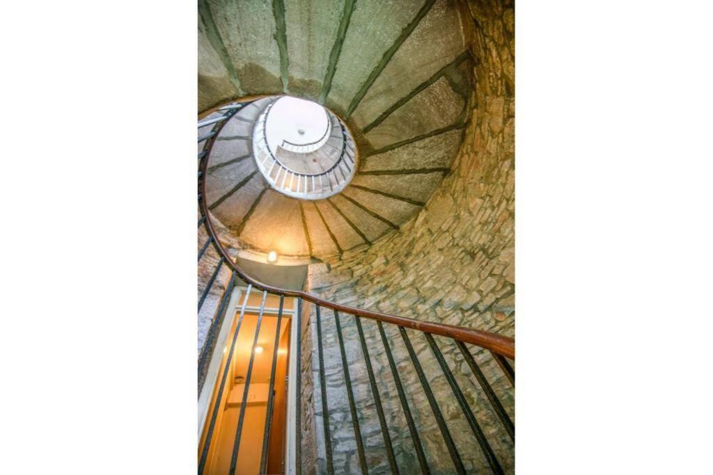 Stylish Loft Apartment In Central パース エクステリア 写真